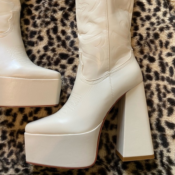 *SOLD* SIMMI Ruman-2 Cowboy Boots - Cream - Picture 5 of 11